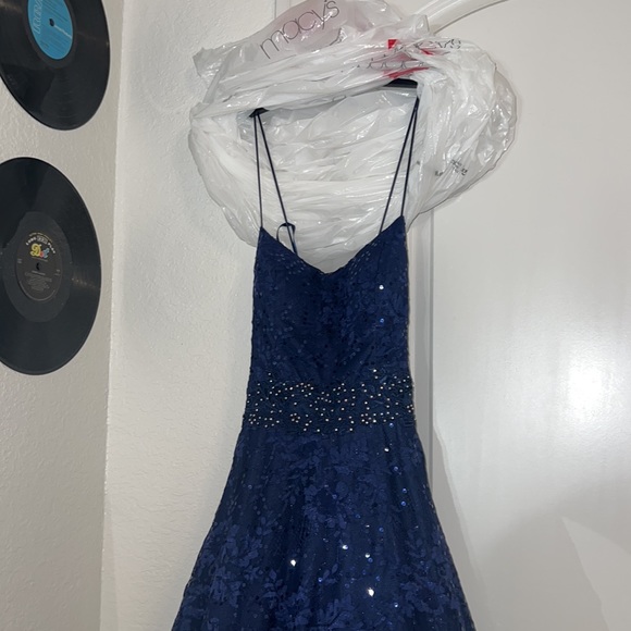 NAVY BLUE DRESS!! - Picture 6 of 7